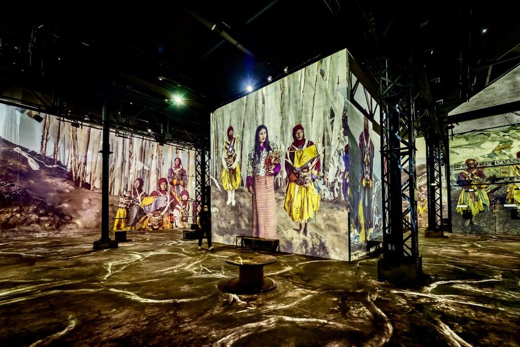 Jimmy Nelson - Fabriques des Lumieres - Amsterdam