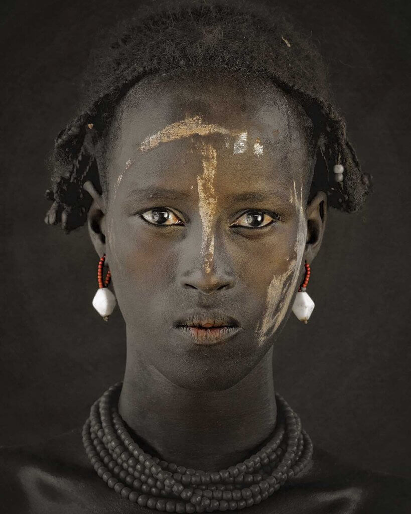 Photo - Jimmy Nelson - Omorate - Ethiopia - Before They Pass Away - Fine Art - Skira - Italy - Expositie - Gallery - Art - Jimmy Nelson - Kunst - Jimmynelsonsonmilano - Humanity - Pallazo Reale