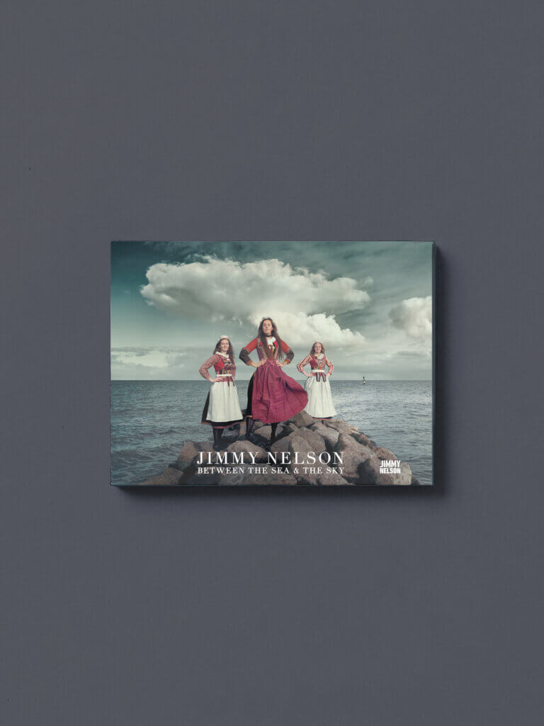 Cardbox- Between The Sea And The Sky- Jimmy Nelson