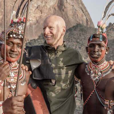 Jimmy Nelson- Photo With Community