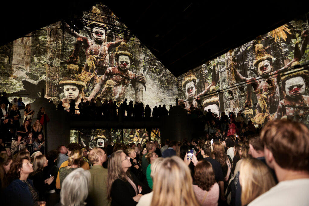 Jimmy Nelson - Fabriques des Lumieres - Amsterdam
